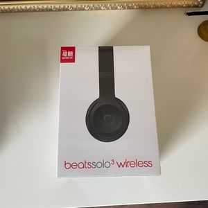 Beats Solo 3 Black Wireless Headphones